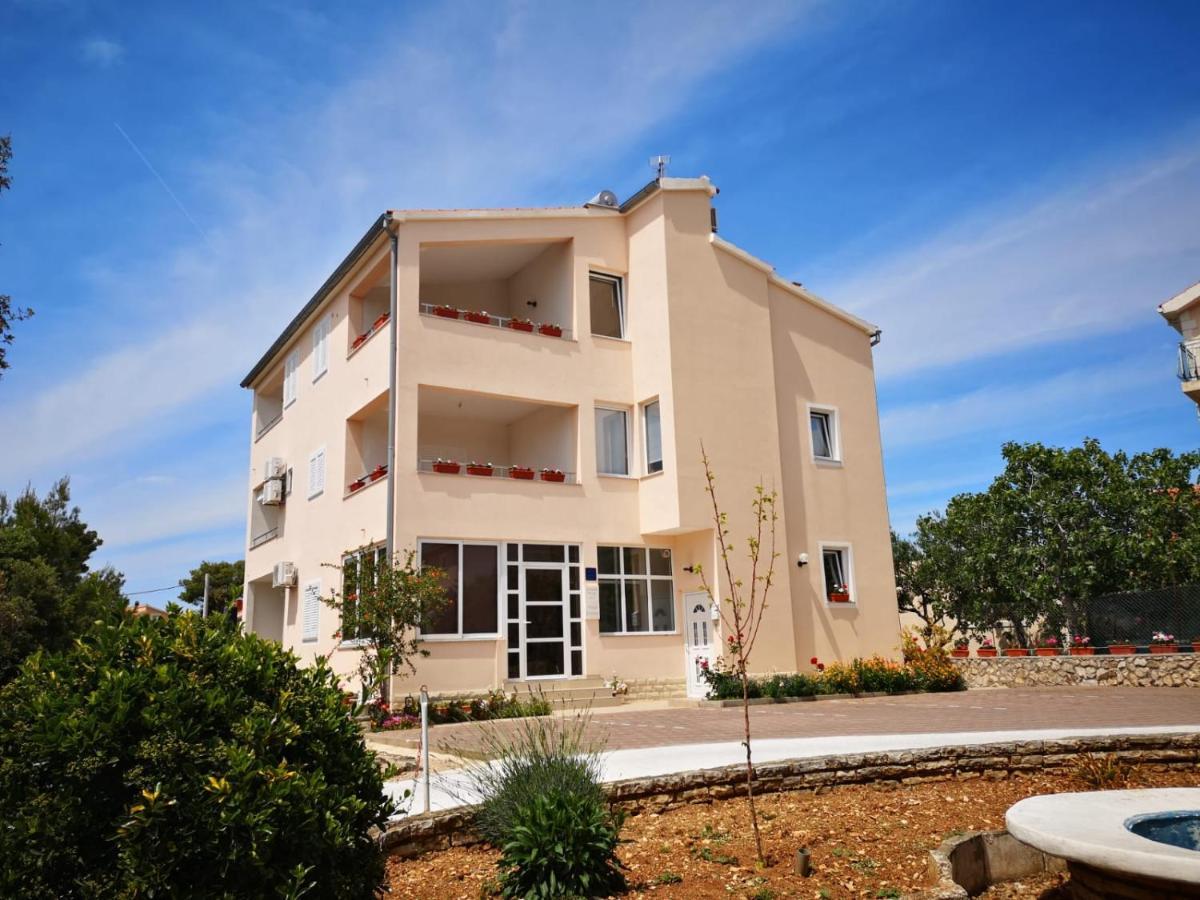 Apartments Villa Korina Бродарица Экстерьер фото