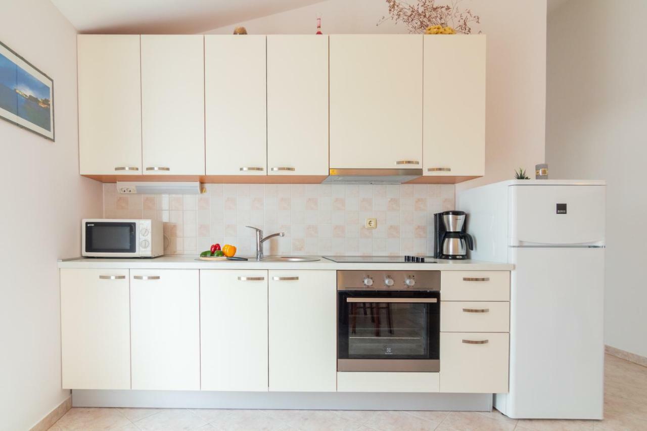 Apartments Villa Korina Бродарица Экстерьер фото